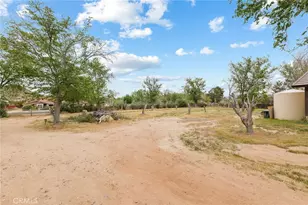 19702 Yanan, Apple Valley, CA 92307 - Photo 37