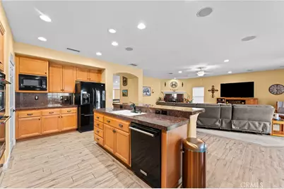 38256 Wild Poppy, Yucaipa, CA 92399 - Photo 5