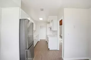 2011 W Katella, Anaheim, CA 92804 - Photo 17