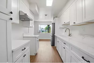2011 W Katella, Anaheim, CA 92804 - Photo 19