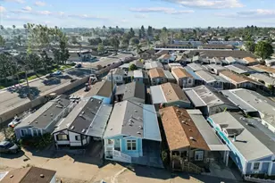 7652 Garfield Ave, Huntington Beach, CA 92648 - Photo 27