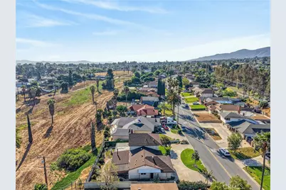 2021 Pine Crest, Corona, CA 92882 - Photo 31