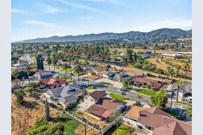 2021 Pine Crest, Corona, CA 92882 - Photo 5