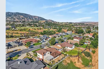 2021 Pine Crest, Corona, CA 92882 - Photo 7