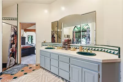 21425 Sawpit Canyon Road, Cedarpines Park, CA 92322 - Photo 29