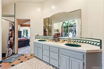 21425 Sawpit Canyon Road, Cedarpines Park, CA 92322 - Photo 29