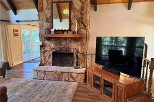 27334 Pinewood Dr, Lake Arrowhead, CA 92352 - Photo 7