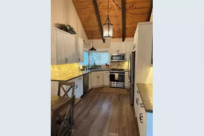 27334 Pinewood Drive, Lake Arrowhead, CA 92352 - Photo 5