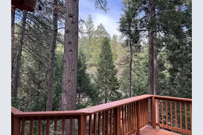 27334 Pinewood Drive, Lake Arrowhead, CA 92352 - Photo 13