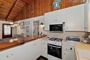 2452 Spring, Running Springs, CA 92382 - Photo 11