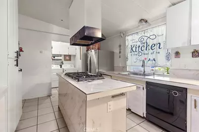 9080 Bloomfield Avenue #33, Cypress, CA 90630 - Photo 7