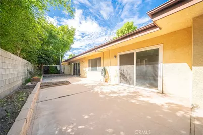 8120 Canby Ave #6, Reseda, CA 91335 - Photo 35