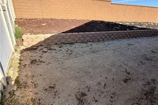 15895 Marigold Ct, Victorville, CA 92394 - Photo 33