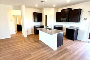 15895 Marigold Ct, Victorville, CA 92394 - Photo 7