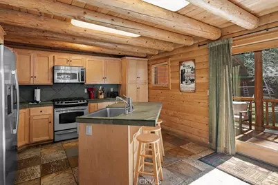 42133 Brownie, Big Bear Lake, CA 92315 - Photo 17