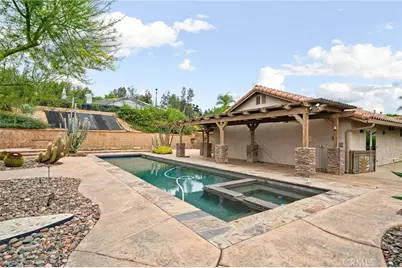 6850 Amber, Highland, CA 92346 - Photo 23