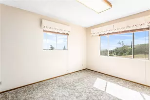 10207 Juniper Ave, Yucaipa, CA 92399 - Photo 37