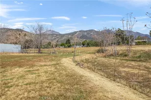 10207 Juniper Ave, Yucaipa, CA 92399 - Photo 57