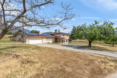10207 Juniper Avenue, Yucaipa, CA 92399 - Photo 15