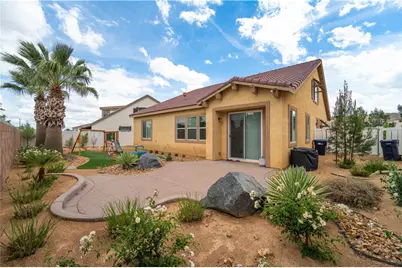 2041 Cork Oak Street, Palmdale, CA 93551 - Photo 13