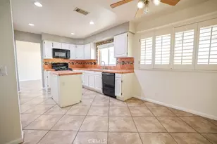 19530 Chinotto Ln, Riverside, CA 92508 - Photo 11