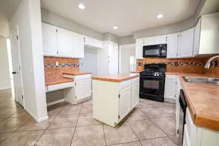 19530 Chinotto Ln, Riverside, CA 92508 - Photo 9