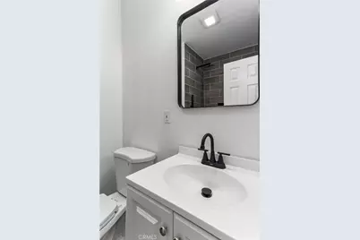 247 E Grant Street, Rialto, CA 92376 - Photo 29
