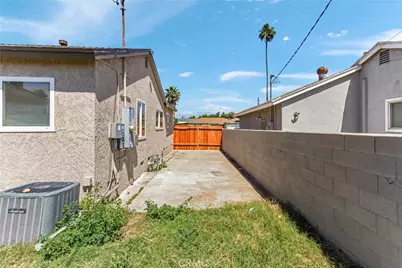 247 E Grant Street, Rialto, CA 92376 - Photo 39