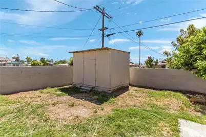 247 E Grant Street, Rialto, CA 92376 - Photo 37