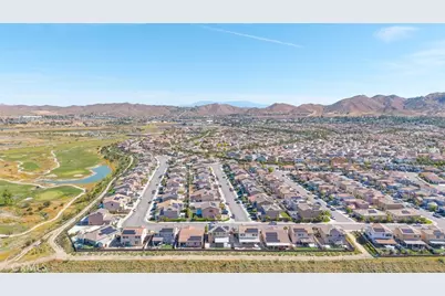 29077 Soraya, Lake Elsinore, CA 92530 - Photo 39