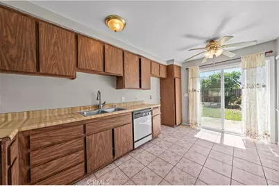 666 Fashion Way, Banning, CA 92220 - Photo 9