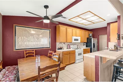 12403 San Dimas, Victorville, CA 92392 - Photo 9