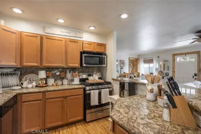 43315 Shasta Road, Big Bear Lake, CA 92315 - Photo 13