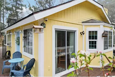 32807 Deer Lick Drive, Running Springs, CA 92382 - Photo 7