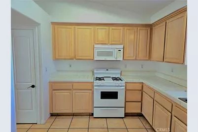 7187 Dalscote, Hesperia, CA 92345 - Photo 19