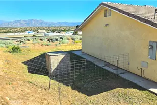 7187 Dalscote, Hesperia, CA 92345 - Photo 9