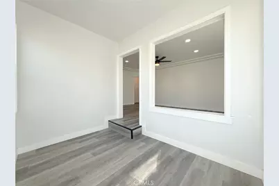 220 W 98th Street, Los Angeles, CA 90003 - Photo 19