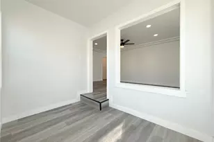 220 W 98th St, Los Angeles, CA 90003 - Photo 19