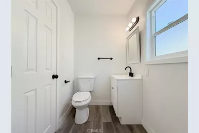 220 W 98th Street, Los Angeles, CA 90003 - Photo 15