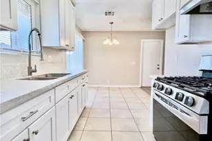 16594 Vine, Hesperia, CA 92345 - Photo 3