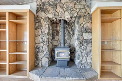 2929 Snow Line, Pinon Hills, CA 92372 - Photo 13