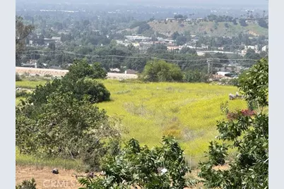 425 Arrowhead Road, San Bernardino, CA 92404 - Photo 3