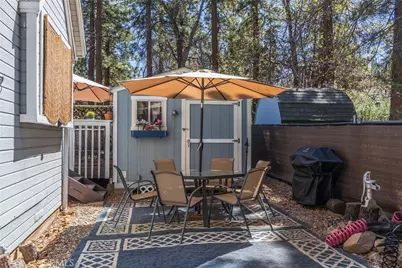 364 Leonard, Sugarloaf, CA 92386 - Photo 15