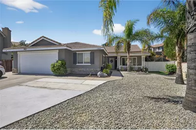 31009 Lausanne, Lake Elsinore, CA 92530 - Photo 5