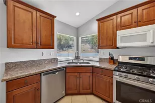 31009 Lausanne, Lake Elsinore, CA 92530 - Photo 31