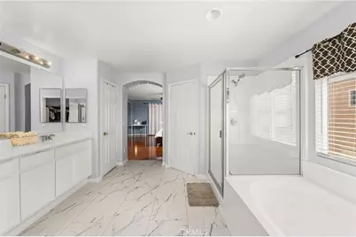 13607 Mayflower Street, Victorville, CA 92392 - Photo 17