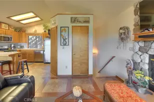 1059 Mercury, Crestline, CA 92325 - Photo 7