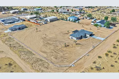 23771 Pala, Apple Valley, CA 92307 - Photo 49