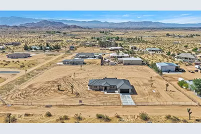 23771 Pala, Apple Valley, CA 92307 - Photo 47