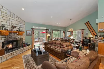 160 Birchwood, Lake Arrowhead, CA 92352 - Photo 5